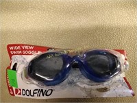 Wide view swim goggle, new in opened package, 6+