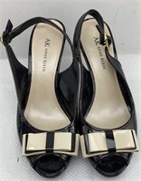 AK Ladies Shoes size 8