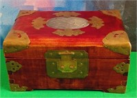 11 - VINTAGE ASIAN JEWELRY BOX MUSICAL (R4)
