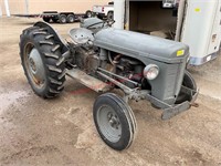 1952 Ferguson T020 Tractor