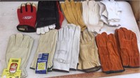 (13) PAIRS OF ASSORTED GLOVES