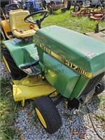 John Deere 317 lawn tractor