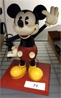 MICKEY MOUSE STATUE