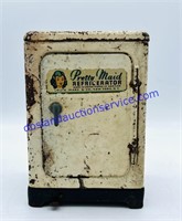 1950’s Louis Marx Pretty Maid Refrigerator