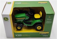 1/16 Scale Ertl John Deere X320 Lawn Tractor