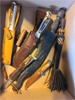 Assorted knives w/ cases