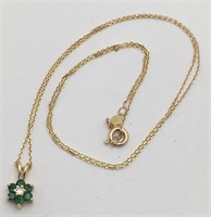 14k Gold And Green Stone Pendant Necklace