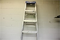 4 ft Aluminum Ladder