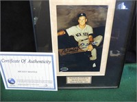 Mickey Mantle Signed & Framed 8 x 10