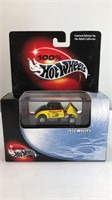 HOTWHEELS 100% LIMITED DIE CAST CAR 1/64