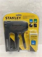 Stanley Heavy Duty Staple Gun/Brad Nailer Kit