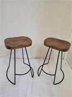 25" h Barstools Very Comfy!