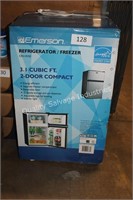 3.1cuft two door contact fridge/freezer