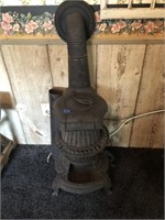 Antique Cast Iron Pot Belly Stove, Raymond Mfg Co
