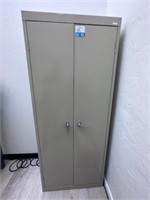Metal Storage Cabinet w/ Miscellaneous Conotents