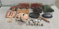 Tray Of Assorted Vintage Items, Review Photos For