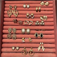 Costume Jewelry: Earrings