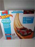 Hot Wheels Race Track Builder Includes 40 Feet of
