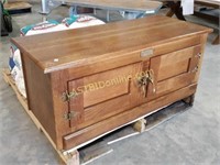 White Clad Lawless Oak Chest / Coffee Table