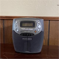 Phillips Magnavox CD Player w AM/ FM
