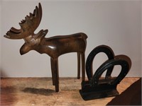 Metal moose 8" t w/ horseshoe paperweight