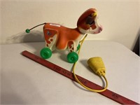 Vintage 1972 Fisher Price pull a long cow,