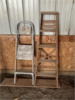 4.5 foot metal ladder 5’ wooden ladder