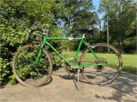 Vintage Schwinn Varsity Bike