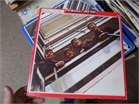 USED LP  THE BEATLES 1962-1966 RECORD IS AS