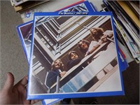 USED LP  THE BEATLES 1967-1970 RECORD IS AS