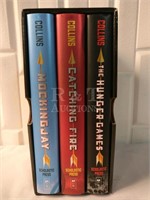 New Hunger Games Trilogy Box Set - 3 Hardcover Boo