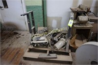 Sewing machine, condition unknown, broken parts