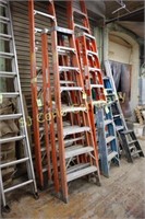 Husky 8ft fiberglass step ladder
