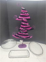 Edgey Party Platers & Bowl & 33" h Tree