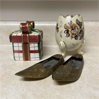 Vintage Japan & F & F Collectibles w/ Brass Shoe