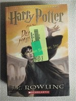 Harry Potter and the Deathly Hallows by JK