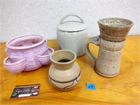 Stoneware & Pottery Pieces