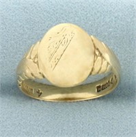 Antique  Engraved Signet Ring in 9k Yellow Gold
