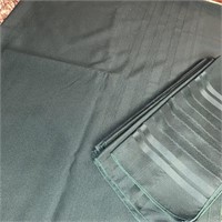Tablecloth 52 x 64 w/ Napkins