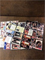 Ramdom 180 basketball estate cards in sleeves