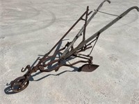 HAND CULTIVATOR