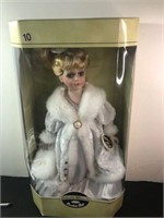 Doll in box beautiful porcelian see pic