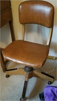 Neat old Desk Chair