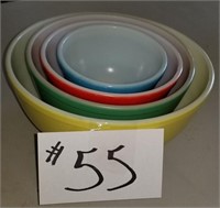 4 pc Pyrex Nesting/Mixing Bowls