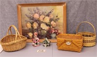 Floral picture and baskets