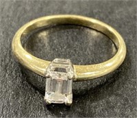(CX) Diamond Ring w 14k Gold Band Size 6.5. 2.51