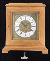 (CT) Vintage Mantle Century Clock w Key 10? x