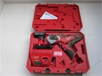 Milwaukee M12 Cordless 600MCM Cable Cutter Kit
