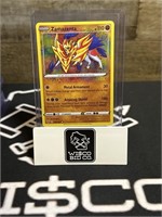 2020 Holo RARE Zamazenta Pokemon CARD