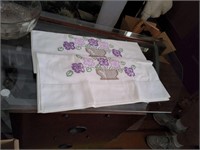 Pair of vintage embroidery pillowcases